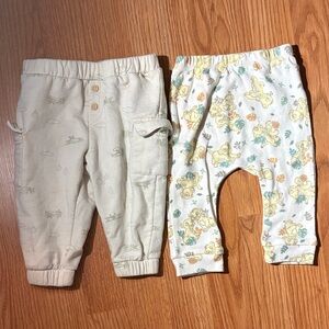 SIZE 3-6 months Kids Cream and Multicolor Printed Bottoms